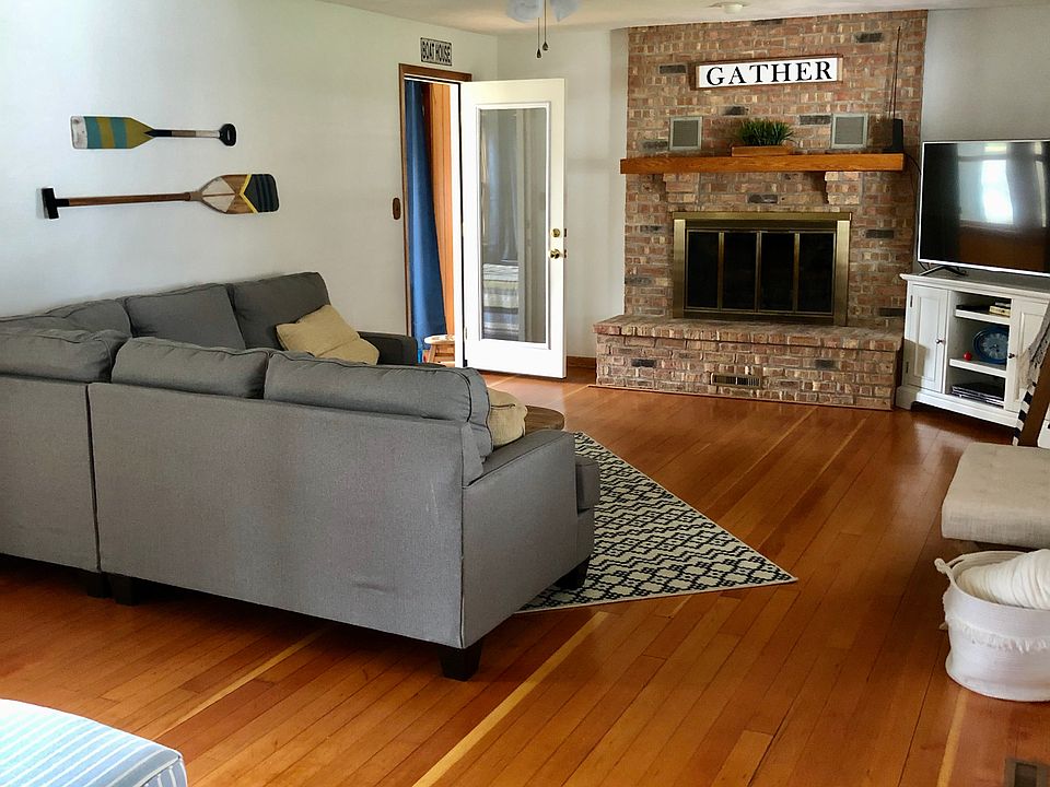 1st image of 8261 Beach Dr