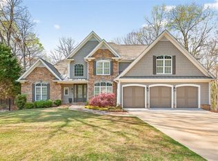 2686 Tammi Ln, Gainesville, GA 30506