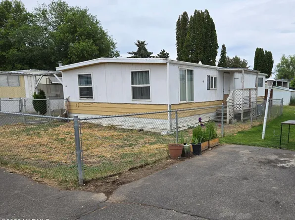 4803 Ahtanum Rd Trailer 33, Union Gap, WA 98903