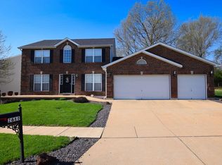 2680 Queen Bee Ln, Saint Louis, MO