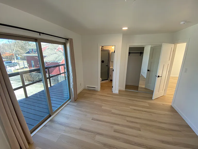 122 N 5th St #B — Photo 11