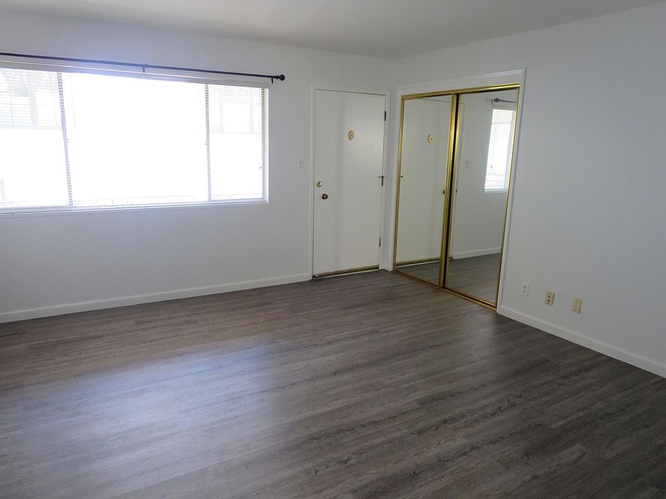 2nd image of 1221 Floribunda Ave APT 7
