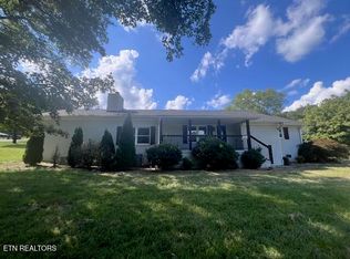 8917 Three Points Rd, Mascot, TN 37806