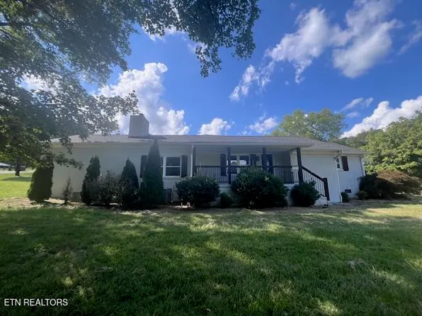 8917 Three Points Rd, Mascot, TN 37806