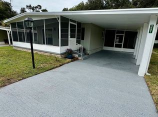 4621 Goldfinch Dr, Zephyrhills, FL 33541