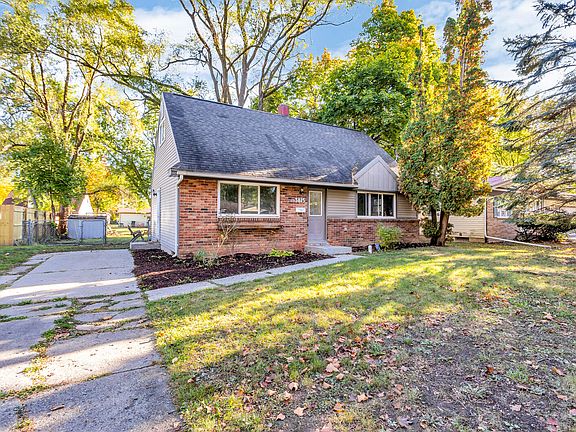 2nd image of 3815 Wedgewood Dr