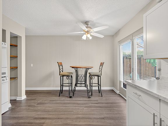 3rd image of 500 Paragon Mills Rd APT B1