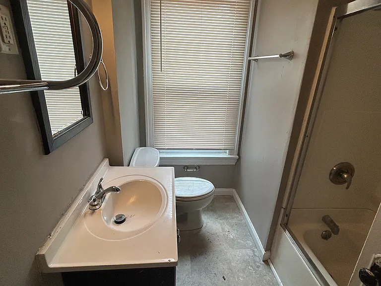 6521 Crest Ave — Photo 3