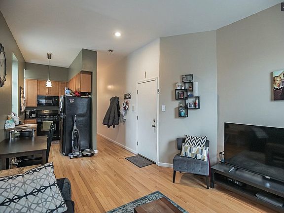2nd image of 1517 E Moyamensing Ave #1
