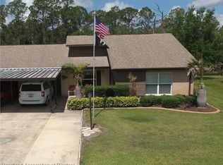 54 Jasmine St, Lake Placid, FL 33852