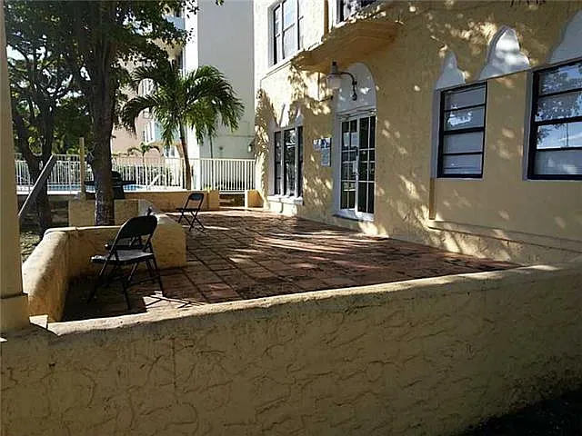 1 bed, 360 sqft, $1,600 — Photo 4