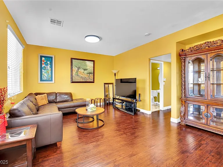 9677 Casper Peak Ct — Photo 17