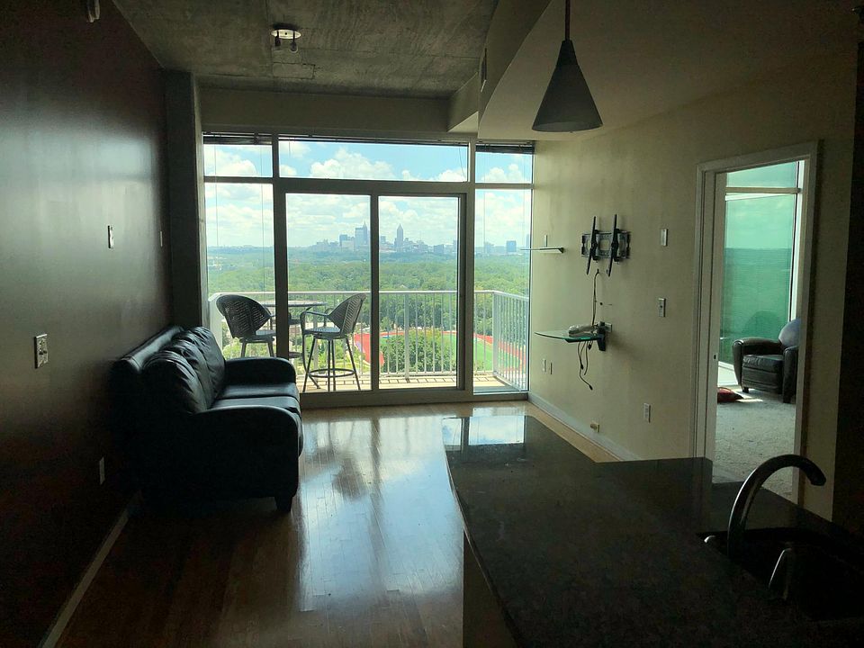 2nd image of 250 Pharr Rd NE APT 1412