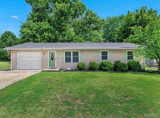 1053 Louisiana St, Sullivan, MO 63080