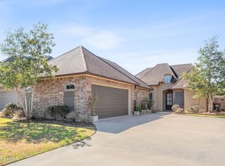 311 Dunvegan Ct, Lafayette, LA 70503