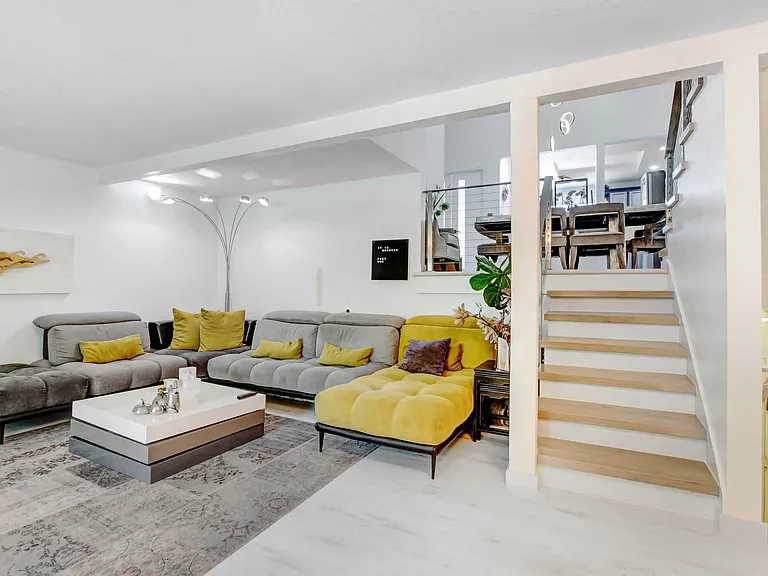 21545 Erwin St #98 — Photo 5