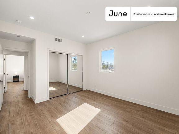 3rd image of 5637 Riverton Ave #D