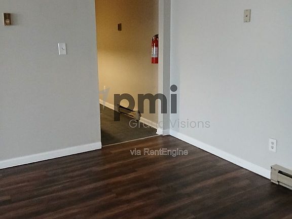 4th image of 24 W Buchanan Ave #18