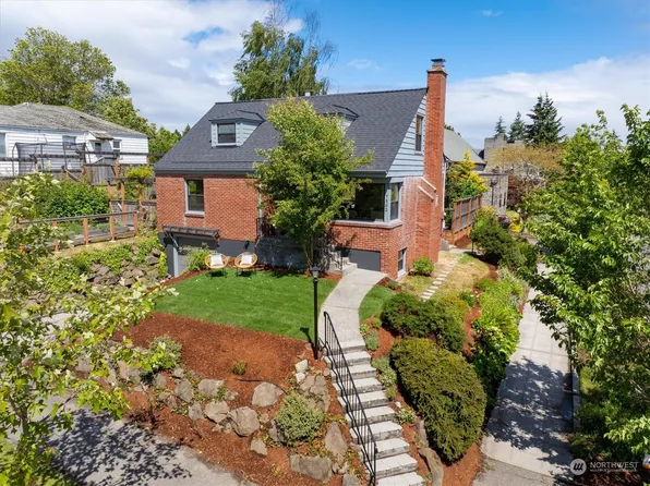 7502 19th Avenue NW, Seattle, WA 98117