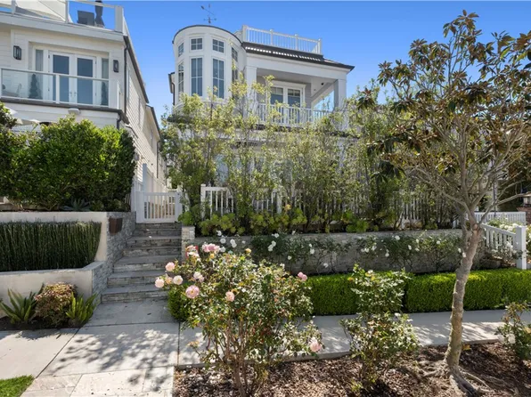 718 Poinsettia Ave, Corona Del Mar, CA 92625