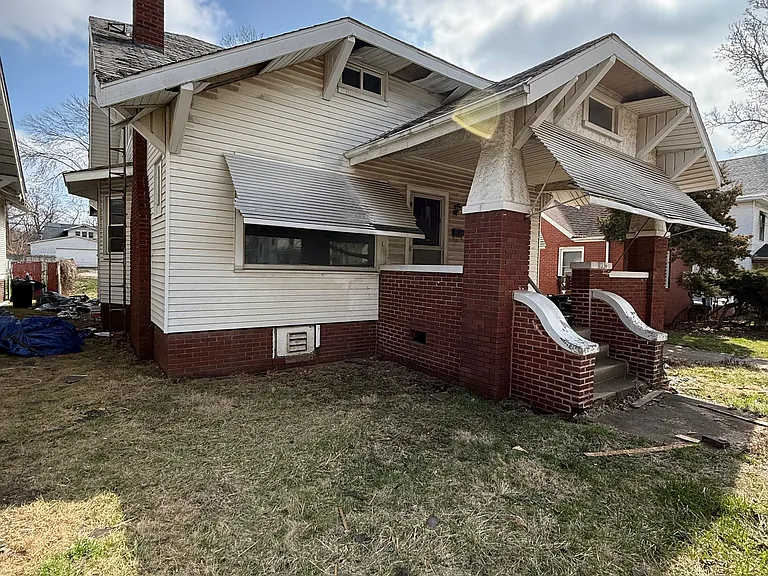 1334 N Edward St — Photo 11