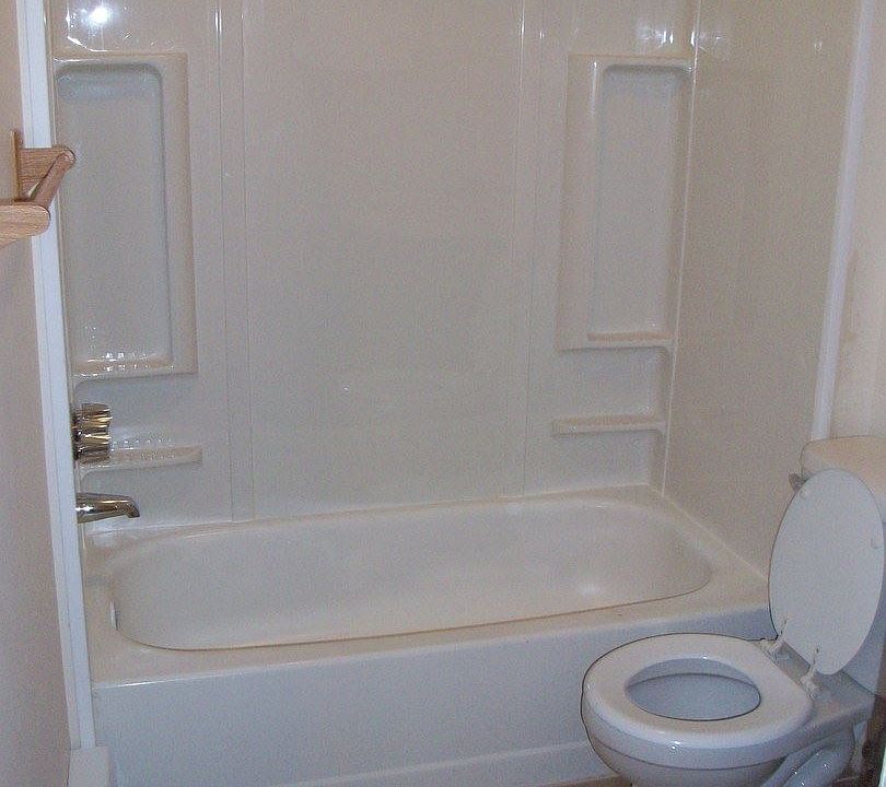2nd image of 1103 Lindley Ave APT 4