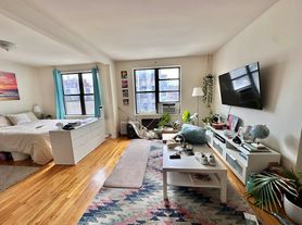 332 E 14th St, New York, NY