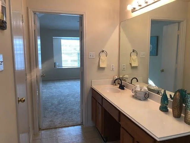28814 Waltham St — Photo 27