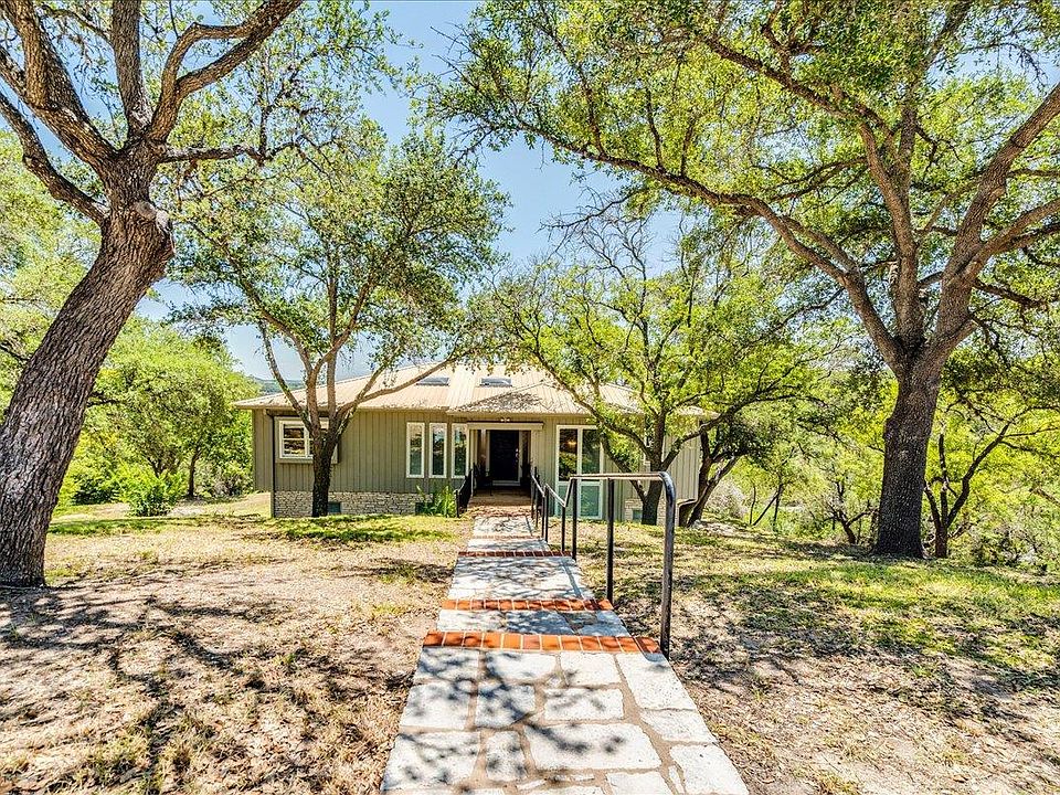 18306 Austin Blvd Unit 2, Lago Vista, TX 78645 | MLS #8475827 | Zillow
