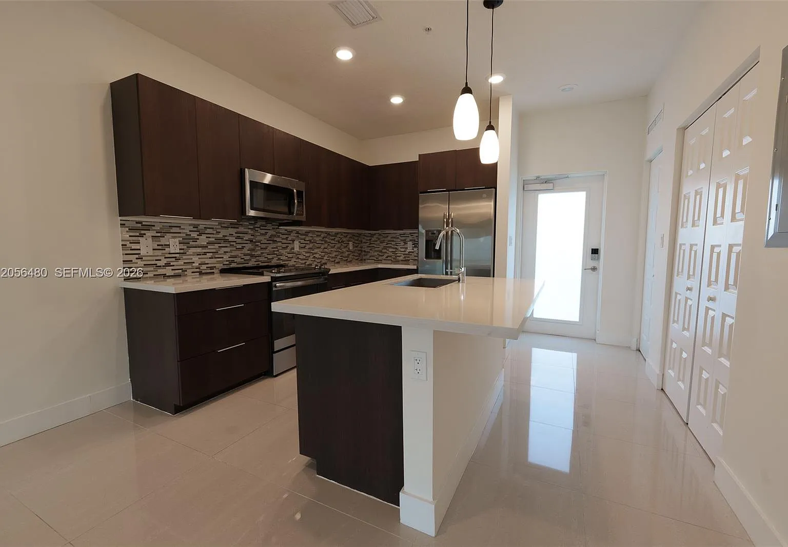 Urbana At The Residences — Photo 4