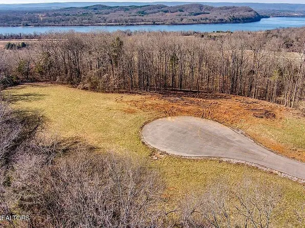 48 The Gates Dr, Decatur, TN 37322