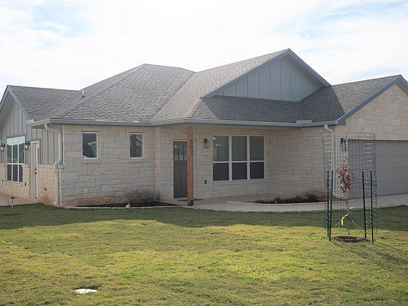 4th image of 807 Gray Oak Ct