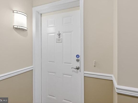 3rd image of 1447 Sierra Dr