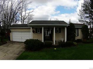 82 S Autumn St, Amherst, NY 14221