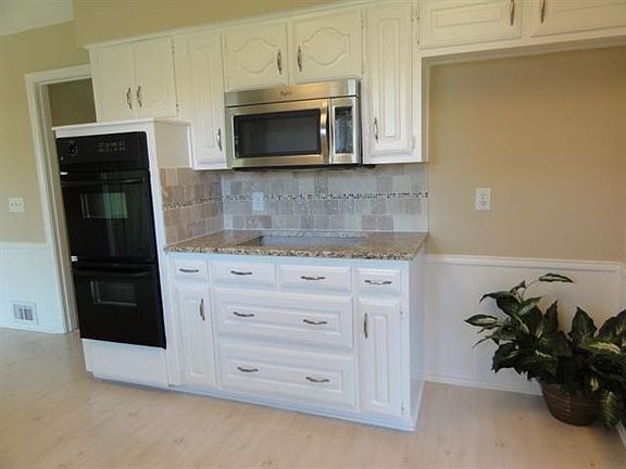 2nd image of 2204 Winterstone Dr