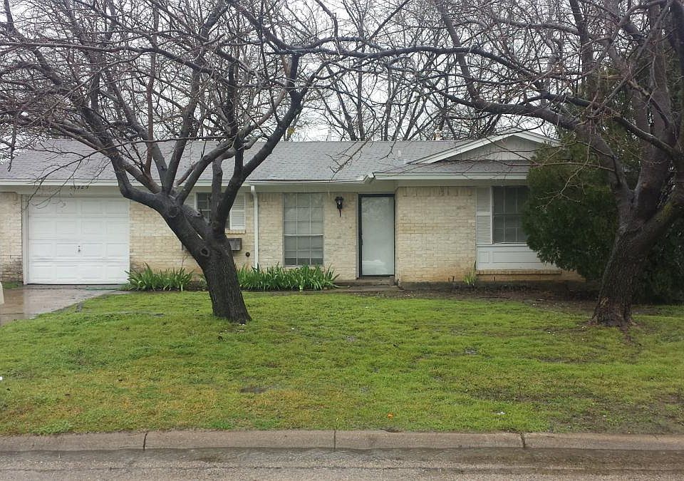 1st image of 14329 Carla Dr