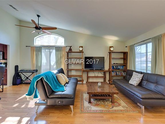 4th image of 6074 Shadow Oak Dr