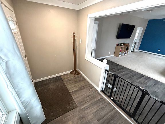 5th image of 1810 E Elmore St