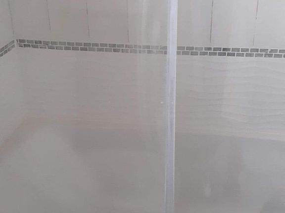 4th image of 171 N Clinton St Floor 2