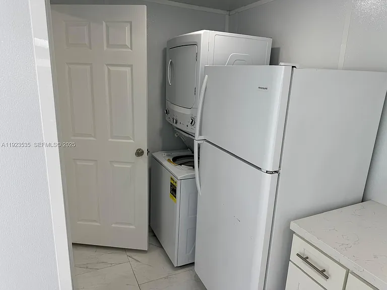 30705 SW 194th Ave — Photo 3