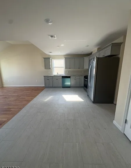 487 S 18th St #2 — Photo 7