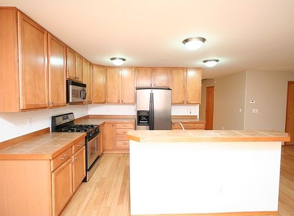3rd image of 2297 Wallace Loop