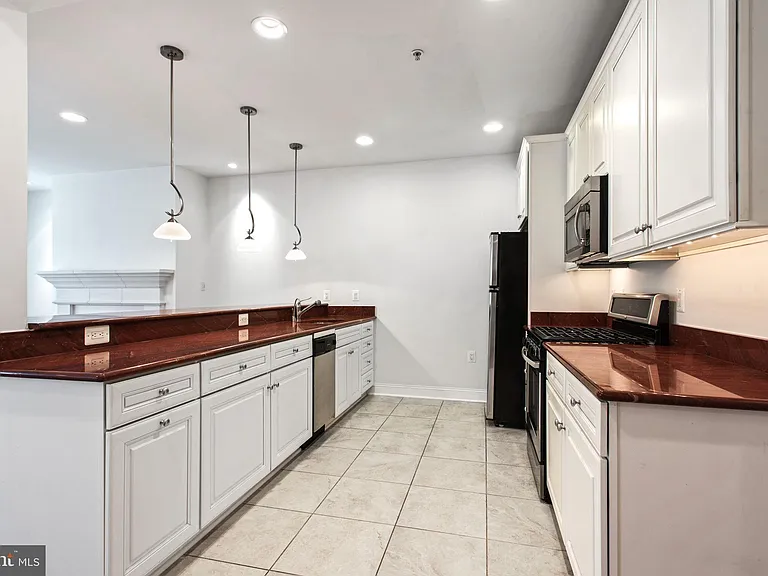 8319 Quarry Manor Ter — Photo 67