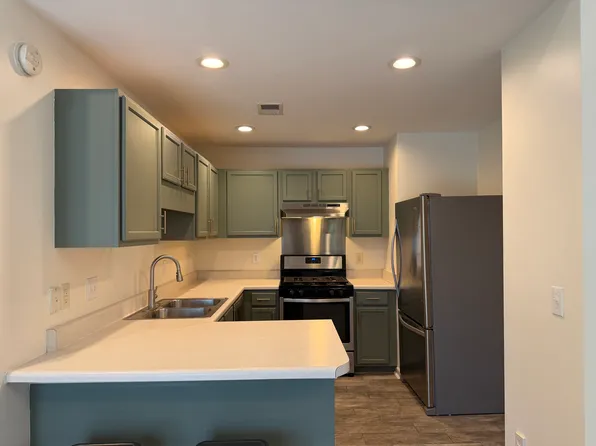 3001 Grand Look Ct, Raleigh, NC 27610