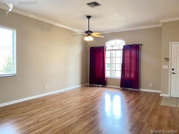 4th image of 4675 SE Winter Haven Ct #4675