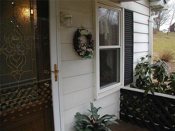 2nd image of 1517 Grant Avenue Ext