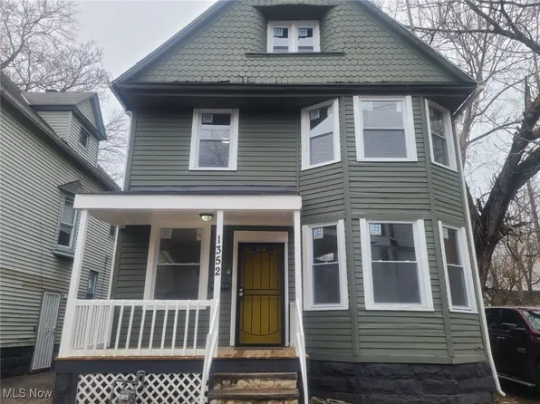 1352 E 90th St, Cleveland, OH 44106