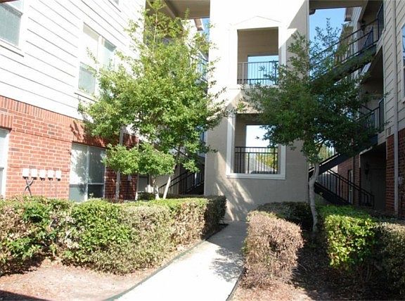 2nd image of 6289 Wilcrest Dr APT 3102