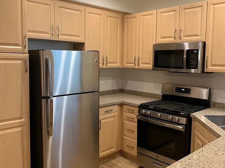 Via Ventura Apartments — Photo 35