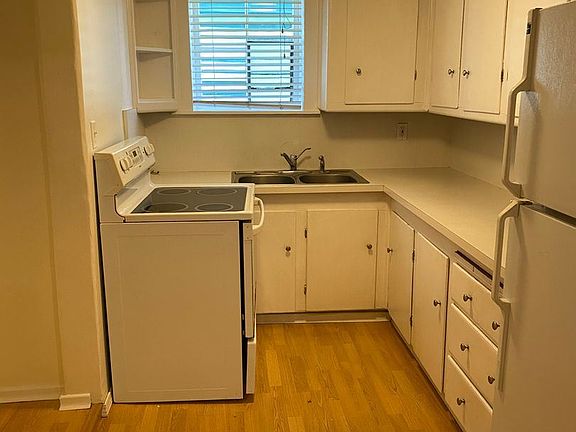 5th image of 5605 12th Ave NE #B